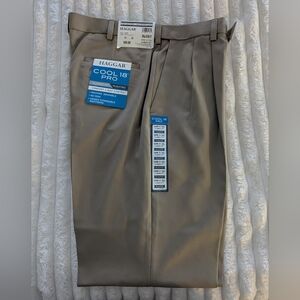 Haggar Men's Cool 18 Pro Khaki Dress Pants